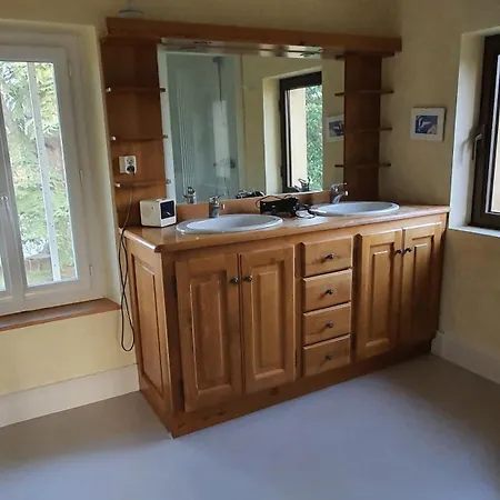 Holiday home Les Rives Du Lot - Piscine Au Bord Du Fleuve Villeneuve-sur-Lot